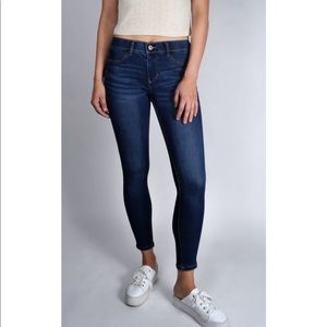 Blue Skinny Jeans!!💙